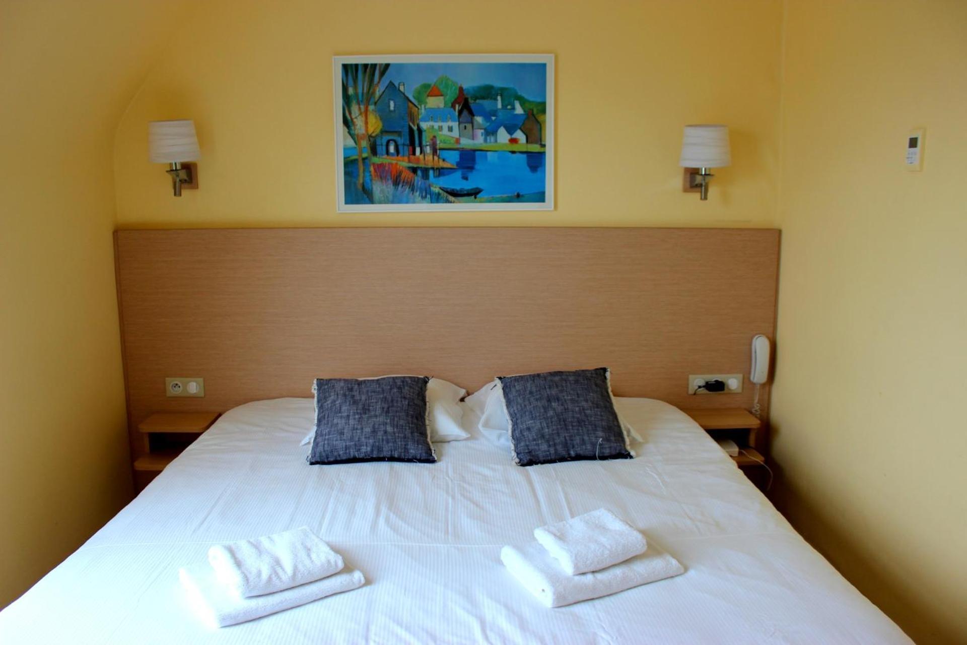 Hotel Breiz Armor Pouldreuzic Zimmer foto