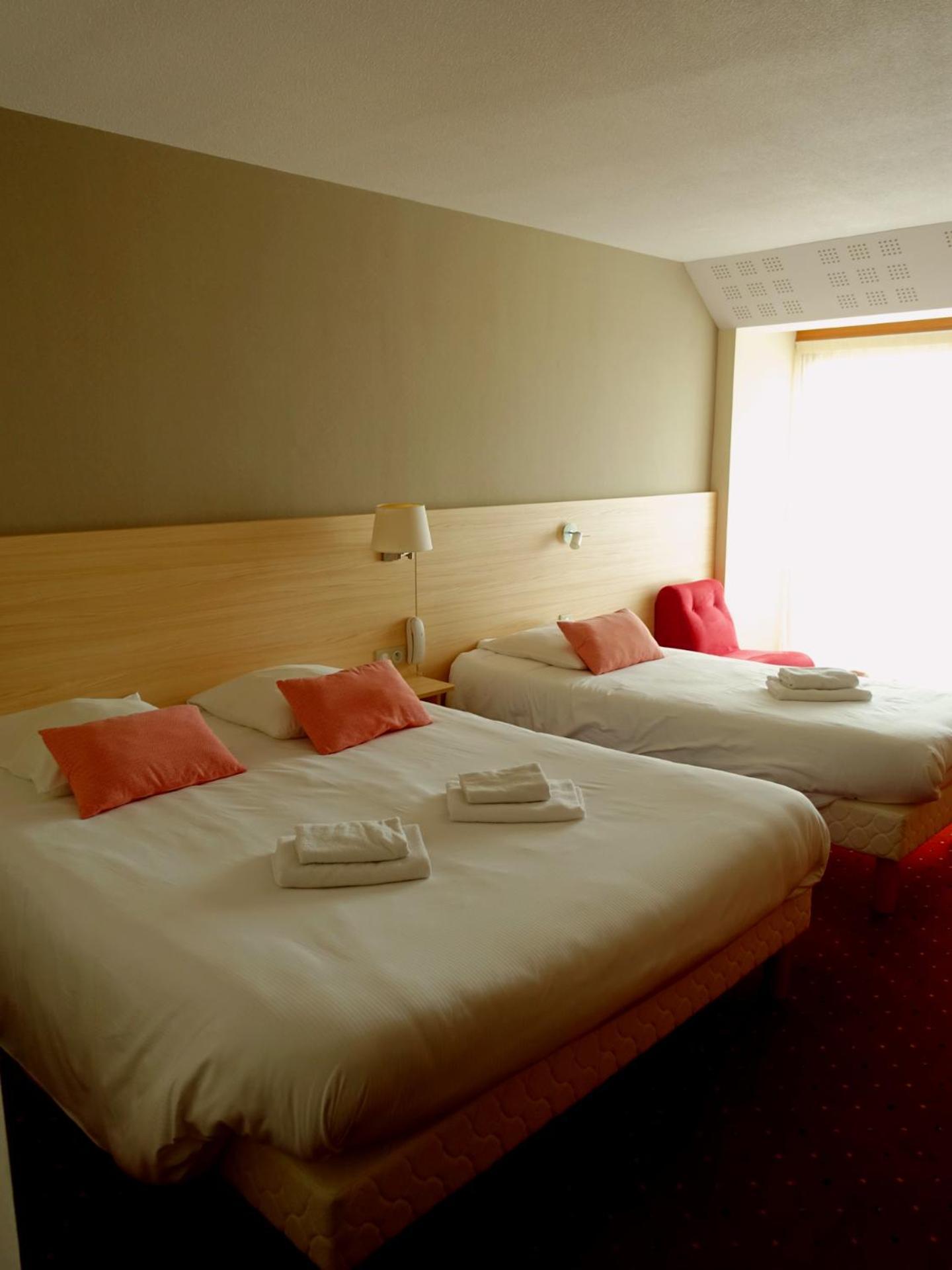 Hotel Breiz Armor Pouldreuzic Exterior foto